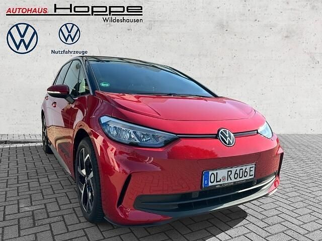 Rood Occasion 2024 VW ID.3 Pro Hatchback | € 36.929 - Afbeelding 1/4