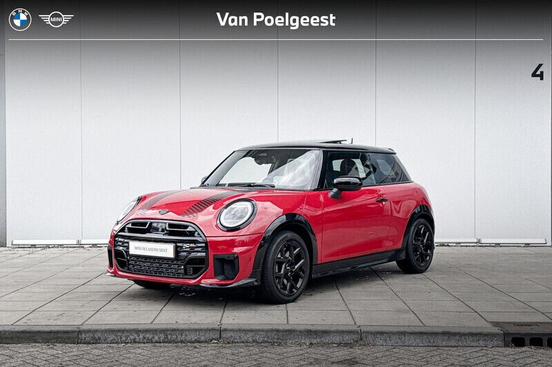 Chili red ii Gebruikt 2024 Mini John Cooper Works Hatchback | € 34.900 - Afbeelding 1/4