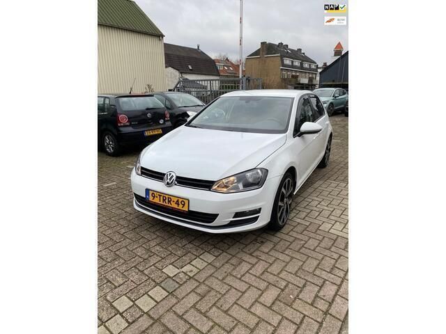 Wit Gebruikt 2014 VW Golf VII Highline Hatchback | € 8.999 (Eerlijke prijs) - Afbeelding 1/4