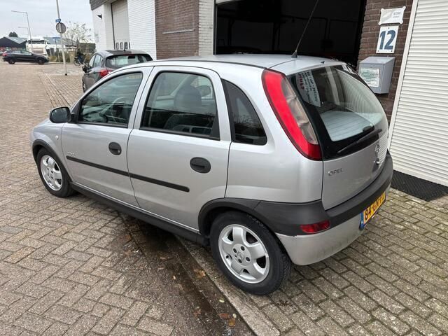 Occasion Opel Corsa Elegance 90 PK (66 kW) 2001 Grijs Hatchback