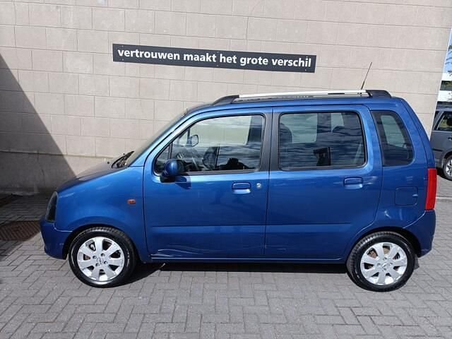 Blauw Gebruikt 2004 Opel Agila Cosmo Hatchback | € 3.950 - Afbeelding 1/4