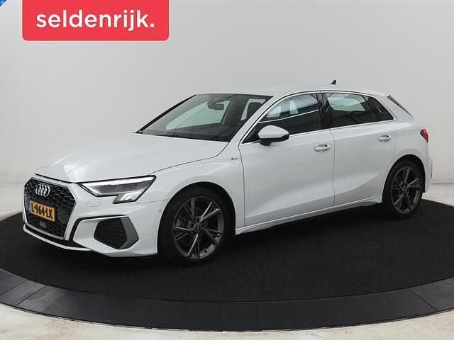 Occasion Audi A3 Sportback Design 110 PK (80 kW) 2021 Wit (metallic) Hatchback