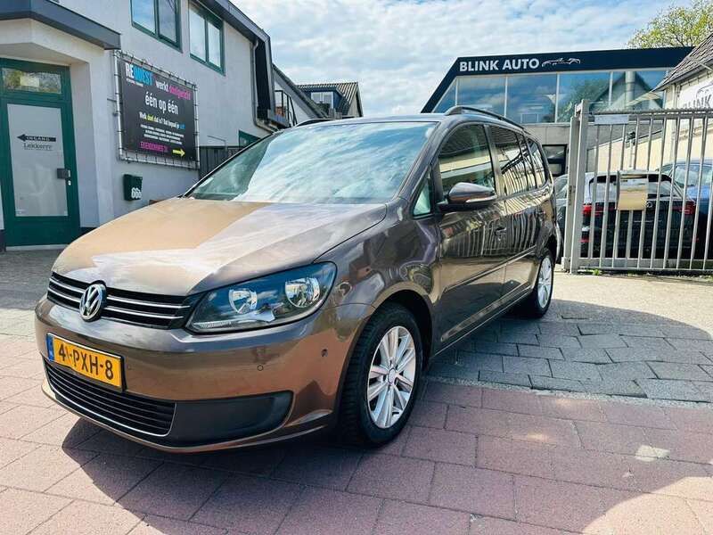 Bruin Gebruikt 2011 VW Touran Comfortline MPV | € 4.499 (Duur) - Afbeelding 1/4