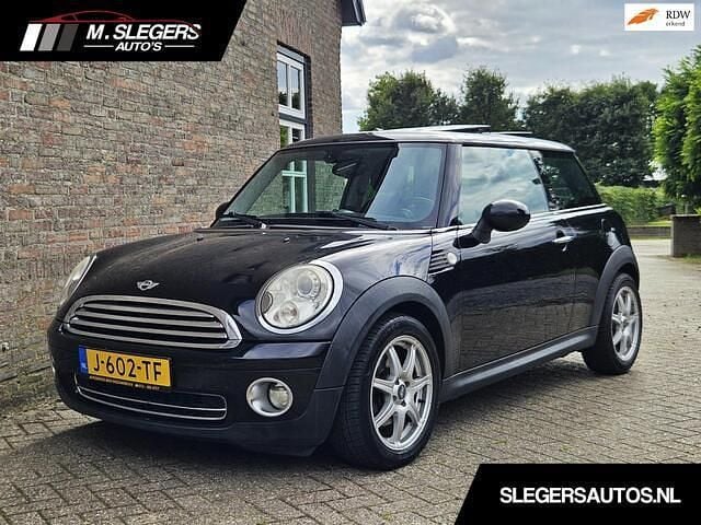 Zwart Gebruikt 2009 Mini Cooper Hatchback | € 4.750 (Eerlijke prijs) - Afbeelding 1/4