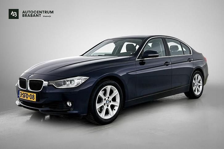 Blauw Gebruikt 2013 BMW 320 Executive Sedan | € 7.995 (Super prijs) - Afbeelding 1/3