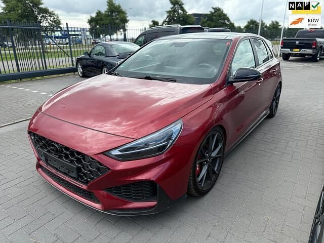Zwart Gebruikt 2022 Hyundai i30 Hatchback | € 42.950 - Afbeelding 1/4