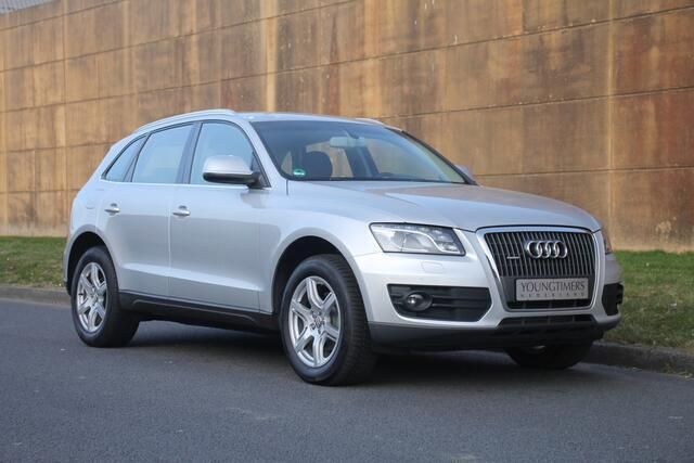 Zilver, metallic lak Gebruikt 2009 Audi Q5 Business SUV | € 15.945 (Eerlijke prijs) - Afbeelding 1/4