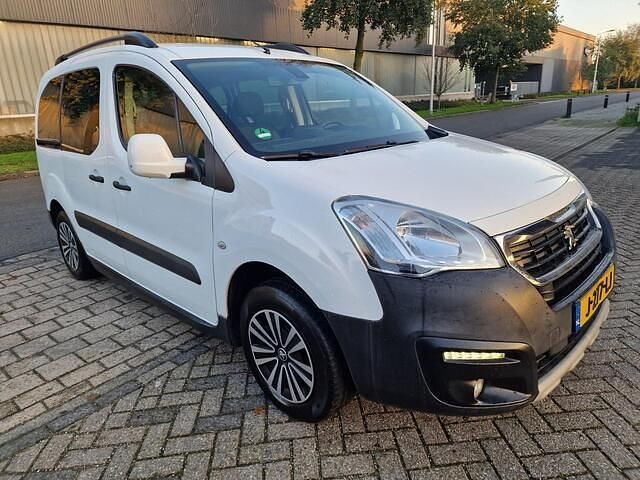 Occasion Peugeot Partner Tepee Active 110 PK (80 kW) 2016 Wit (metallic) MPV