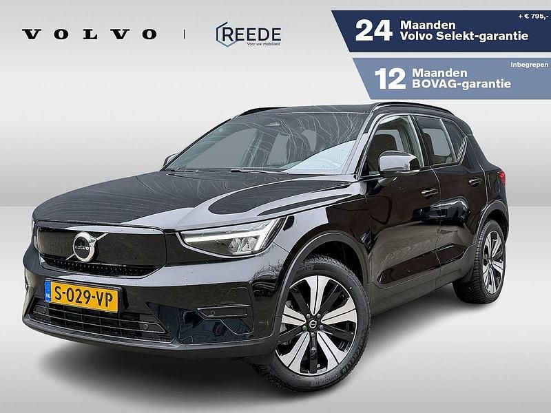 Zwart Occasion 2022 Volvo XC40 Plus SUV | € 31.995 (Super prijs) - Afbeelding 1/4