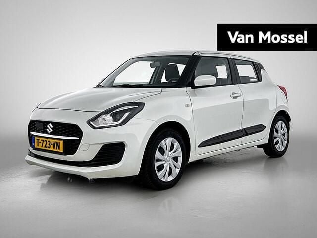 Wit Gebruikt 2023 Suzuki Swift Comfort Hatchback | € 17.740 (Eerlijke prijs) - Afbeelding 1/4