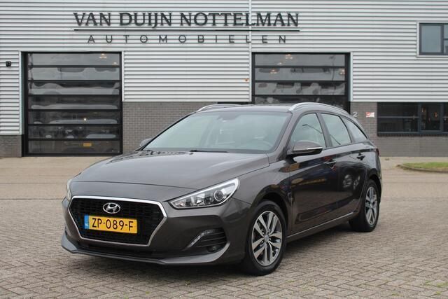 Bruin, metallic lak Gebruikt 2019 Hyundai i30 Comfort Stationwagen | € 17.950 (Eerlijke prijs) - Afbeelding 1/4