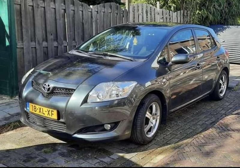 Gebruikt 2007 Toyota Auris Executive Sedan | € 4.750 (Eerlijke prijs) - Afbeelding 1/4