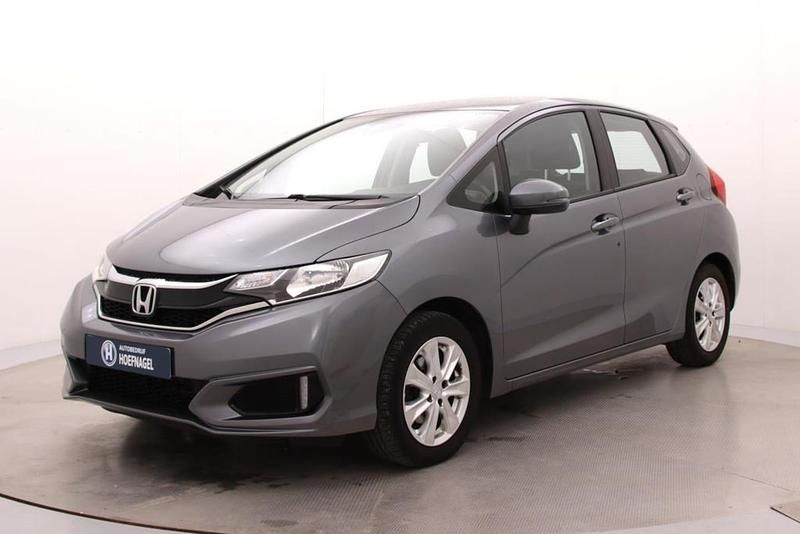 Grijs (metallic) Occasion 2018 Honda Jazz Trend Hatchback | € 14.745 (Eerlijke prijs) - Afbeelding 1/4