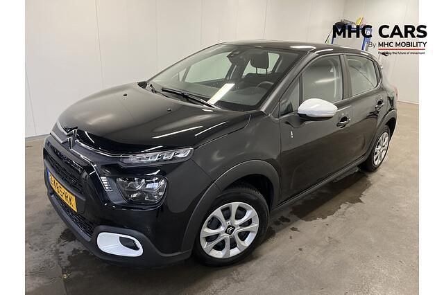 Zwart Gebruikt 2024 Citroën C3 PureTech Hatchback | € 14.900 (Goede deal) - Afbeelding 1/4