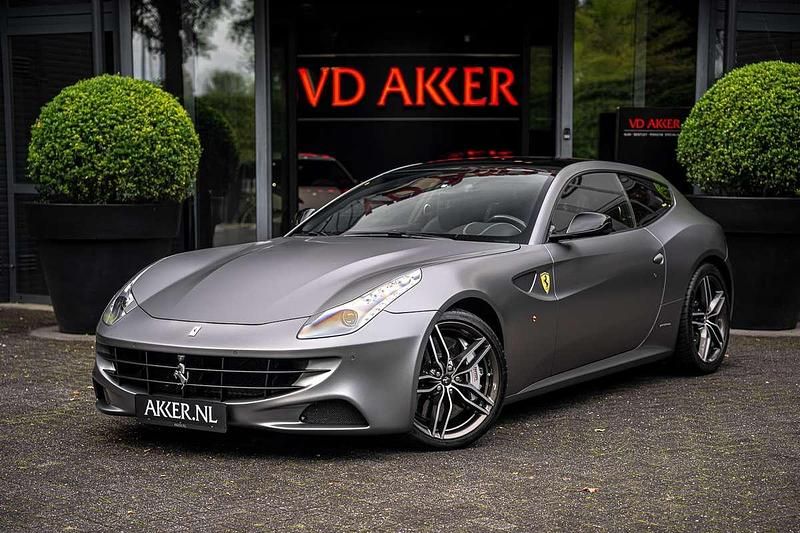 Zwart Gebruikt 2012 Ferrari FF Hatchback | € 156.450 - Afbeelding 1/4