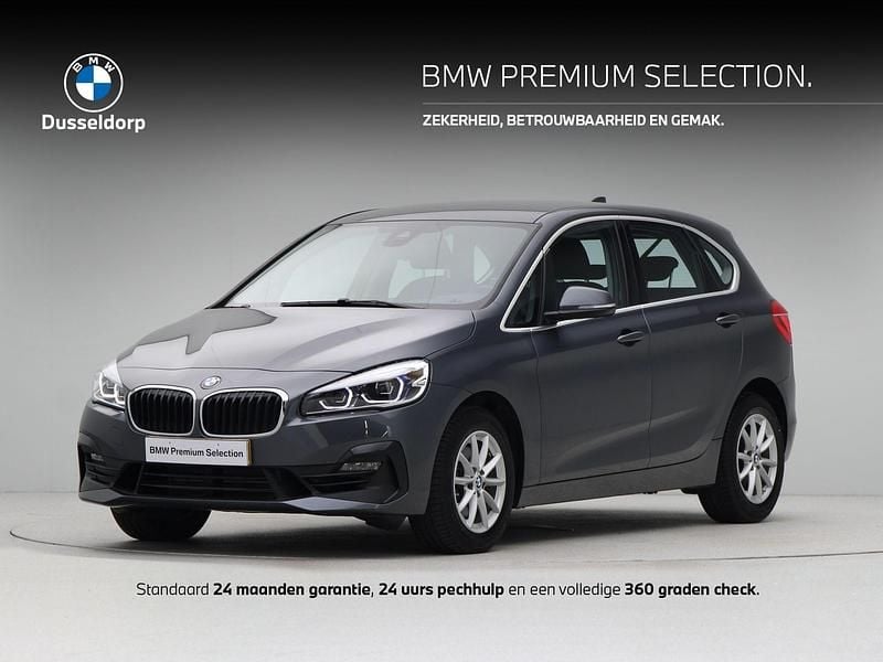 Grijs Gebruikt 2019 BMW 220 Executive Stationwagen | € 22.950 (Super prijs) - Afbeelding 1/4
