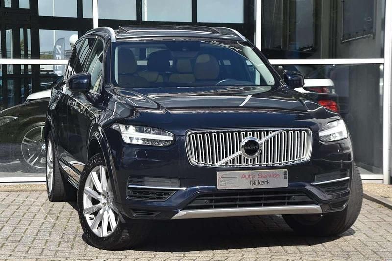 Blauw Gebruikt 2015 Volvo XC90 Inscription SUV | € 28.990 (Eerlijke prijs) - Afbeelding 1/4
