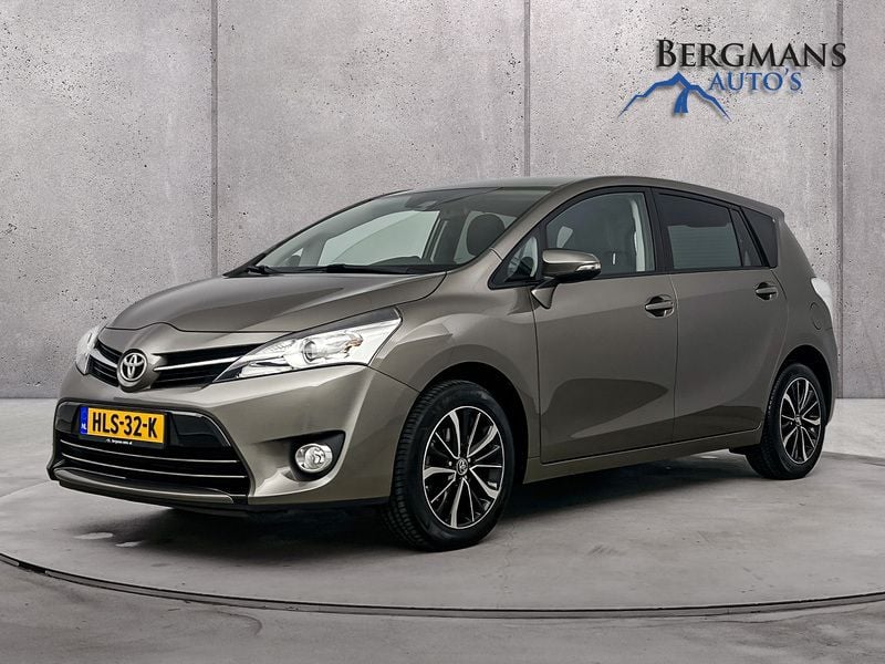 Grijs Gebruikt 2017 Toyota Verso MPV | € 18.620 (Eerlijke prijs) - Afbeelding 1/4