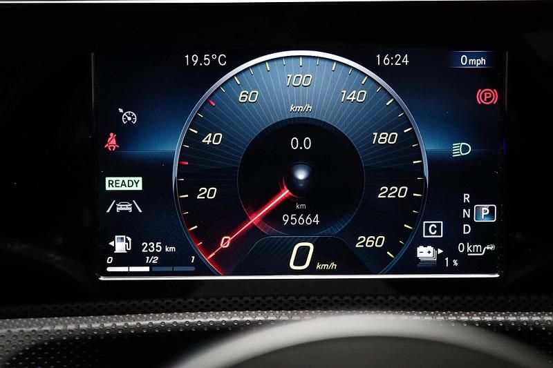 Occasion Mercedes A250 Premium Plus 2021 Zwart Hatchback