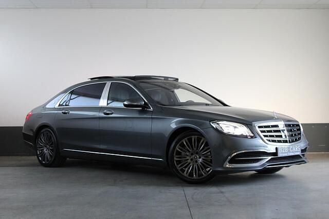 Grijs Gebruikt 2018 Mercedes S560 Sedan | € 77.900 - Afbeelding 1/4