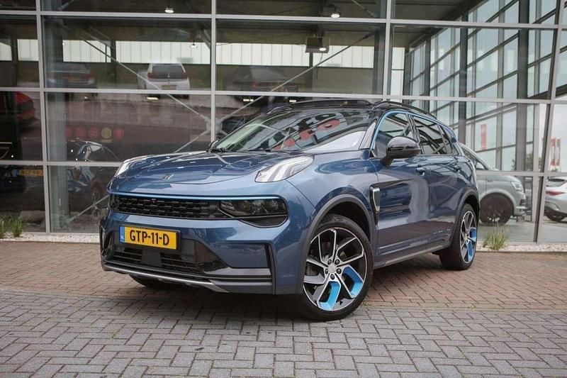 Blauw, metallic lak Gebruikt 2022 Lynk & Co 01 SUV | € 21.450 (Eerlijke prijs) - Afbeelding 1/4