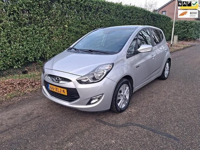 Grijs Occasion 2012 Hyundai ix20 Hatchback | € 3.999 (Goede deal) - Afbeelding 1/4