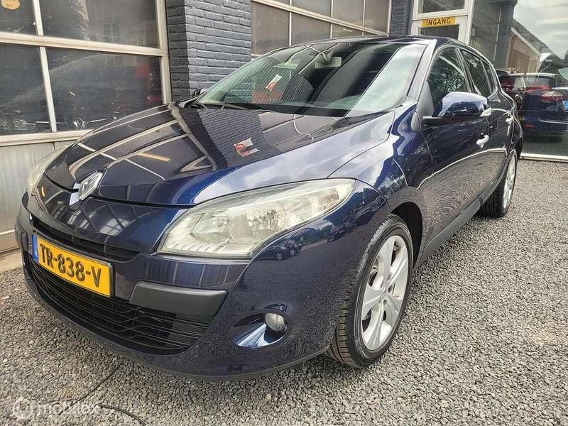Blauw Gebruikt 2010 Renault Mégane III Expression Hatchback | € 4.250 (Eerlijke prijs) - Afbeelding 1/4
