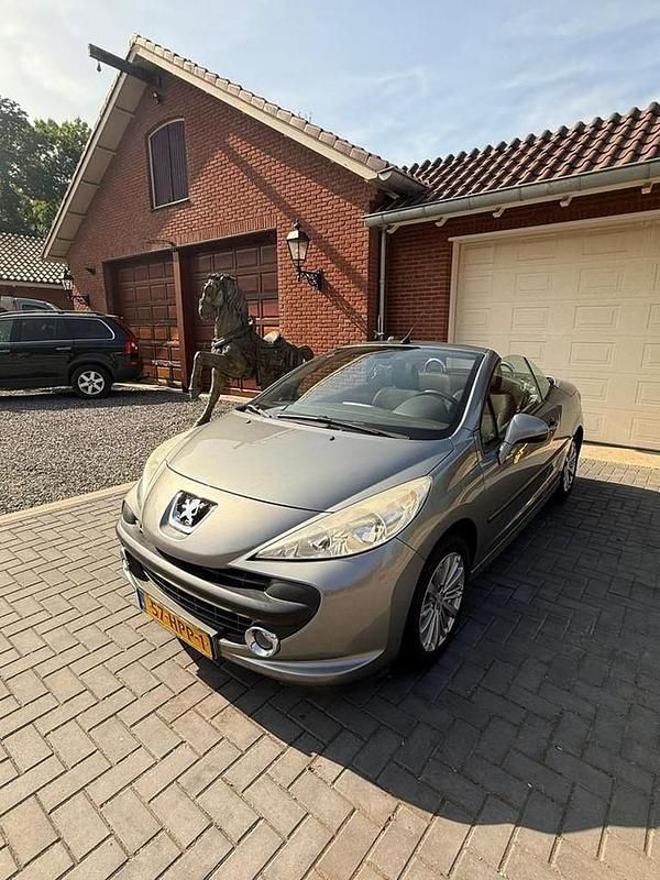 Gebruikt 2009 Peugeot 207 CC Cabriolet | € 1.499 (Super prijs) - Afbeelding 1/4