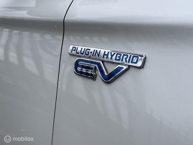 Occasion Mitsubishi Outlander P-HEV 121 PK (88 kW) 2018 Wit SUV