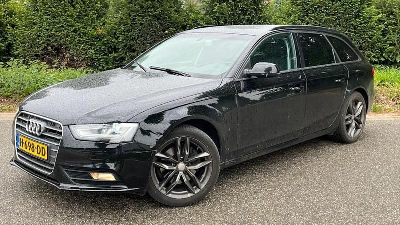 Zwart Occasion 2015 Audi A4 Stationwagen | € 14.950 (Super prijs) - Afbeelding 1/4