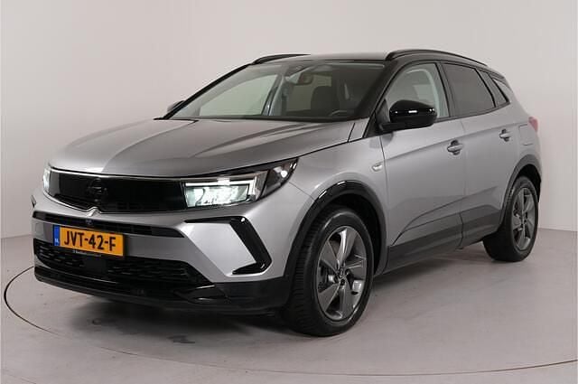 Grijs Occasion 2023 Opel Grandland X SUV | € 27.900 (Eerlijke prijs) - Afbeelding 1/4