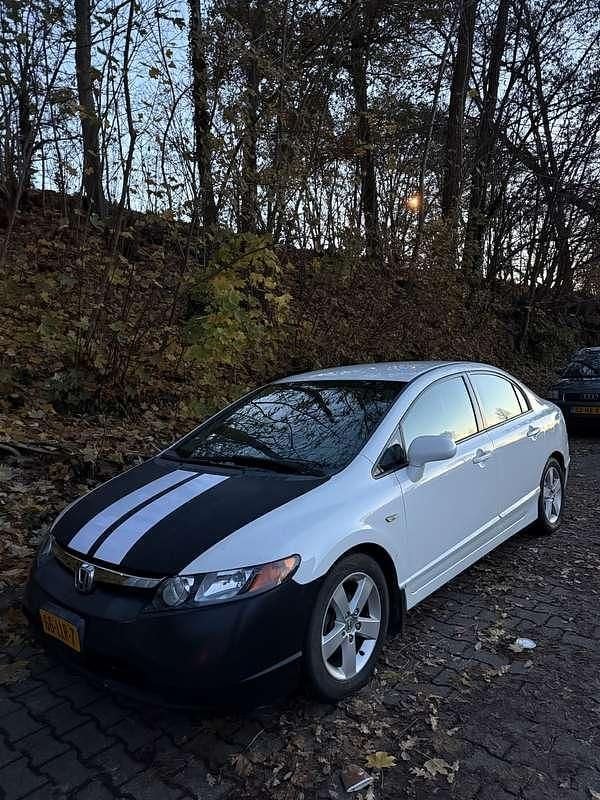 Wit Gebruikt 2007 Honda Civic Comfort Sedan | € 3.200 (Super prijs) - Afbeelding 1/4