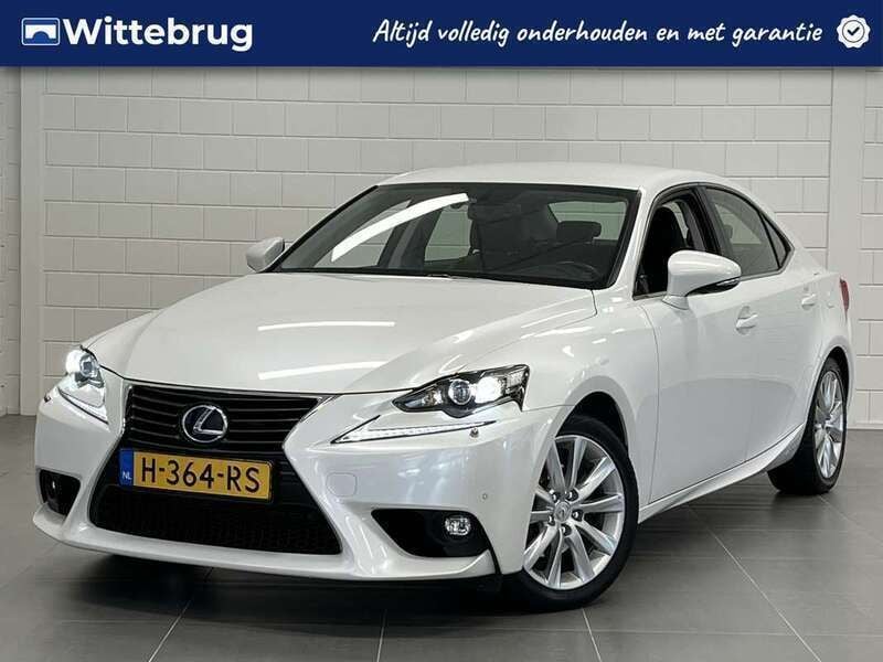 Wit Gebruikt 2015 Lexus IS300 Business Edition Sedan | € 21.925 (Eerlijke prijs) - Afbeelding 1/3