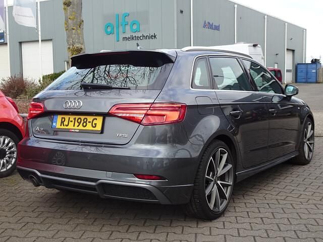 Occasion Audi A3 Sportback S-Line 116 PK (85 kW) 2018 Grijs Hatchback