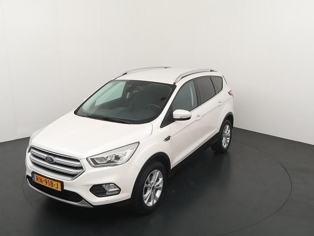 Wit Gebruikt 2018 Ford Kuga Titanium SUV | € 17.890 (Iets duurder) - Afbeelding 1/4