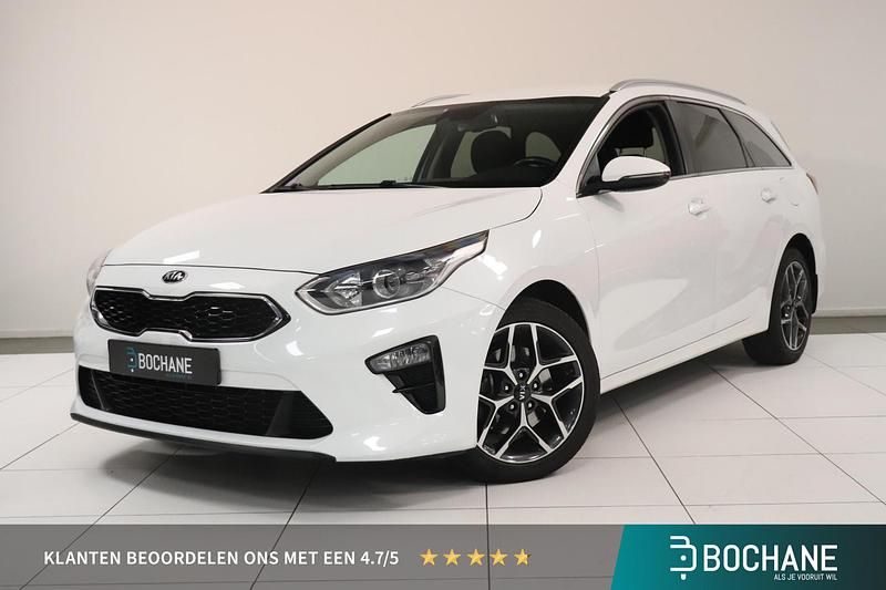 Wit Gebruikt 2021 Kia Ceed Hatchback | € 22.995 (Goede deal) - Afbeelding 1/4