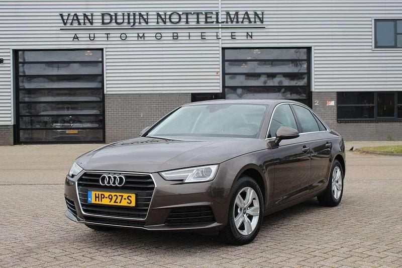 Bruin Gebruikt 2015 Audi A4 Proline Sedan | € 16.950 (Eerlijke prijs) - Afbeelding 1/4