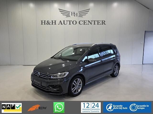 Grijs (metallic) Occasion 2021 VW Touran Highline MPV | € 26.750 (Eerlijke prijs) - Afbeelding 1/4