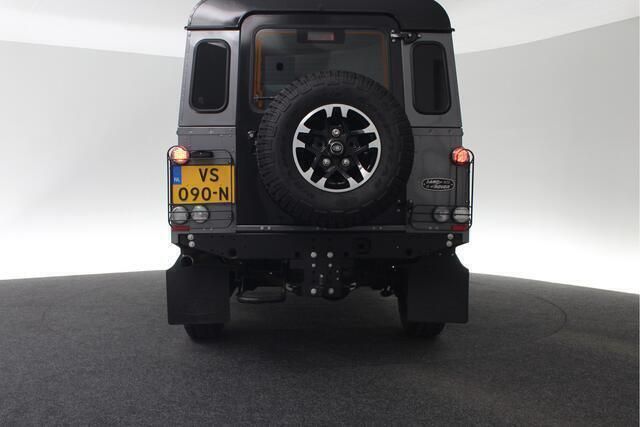 Occasion Land Rover Defender Adventure 122 PK (89 kW) 2016 Zwart SUV