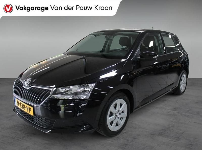 Zwart Gebruikt 2021 Skoda Fabia Ambition Hatchback | € 13.345 (Goede deal) - Afbeelding 1/4
