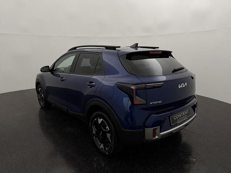 Nieuw Kia Stonic 2026 Yacht blue (blauw metallic) SUV