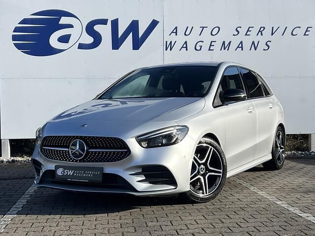 Occasion Mercedes B200 Business 165 PK (121 kW) 2019 Zilver MPV