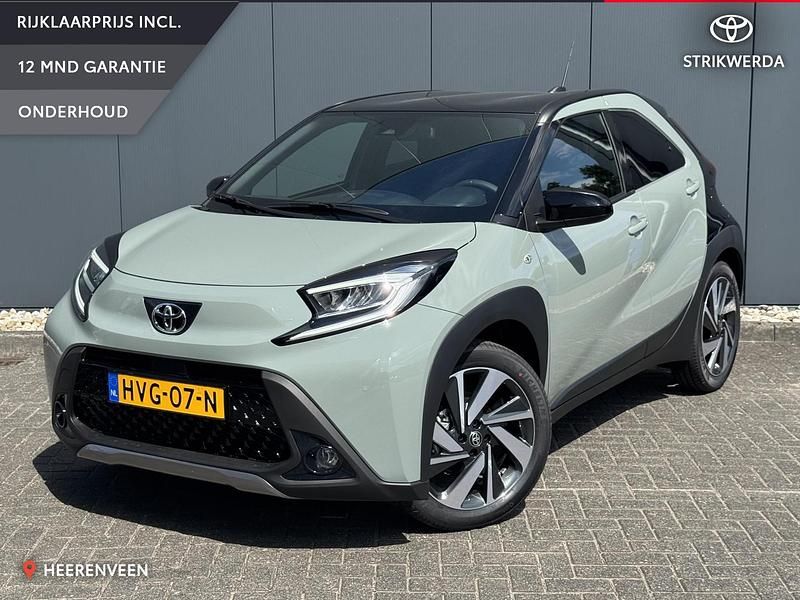 Groen Nieuw 2025 Toyota Aygo X Envy SUV | € 22.945 - Afbeelding 1/4