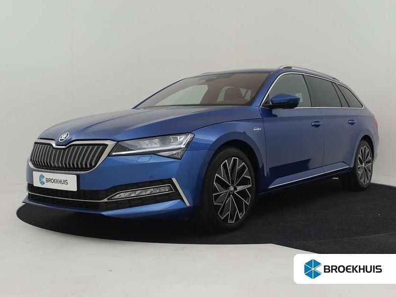 , metallic lak Gebruikt 2022 Skoda Superb LAURIN & KLEMENT Stationwagen | € 30.700 (Eerlijke prijs) - Afbeelding 1/4