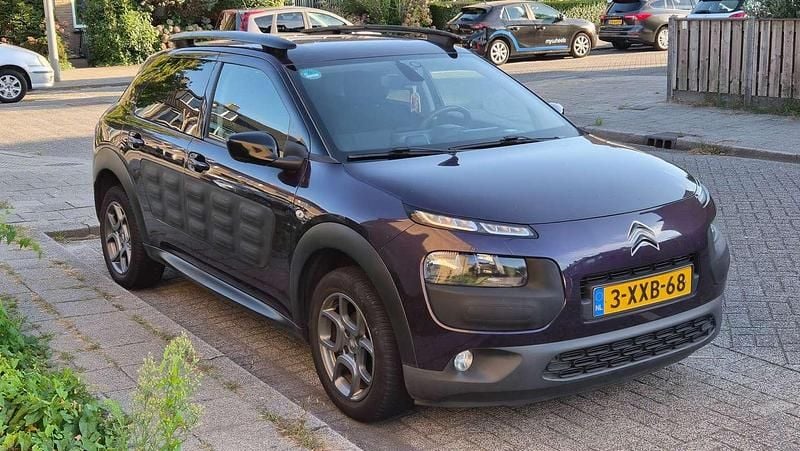 Paars Gebruikt 2014 Citroën C4 Cactus PureTech Hatchback | € 5.000 (Eerlijke prijs) - Afbeelding 1/4