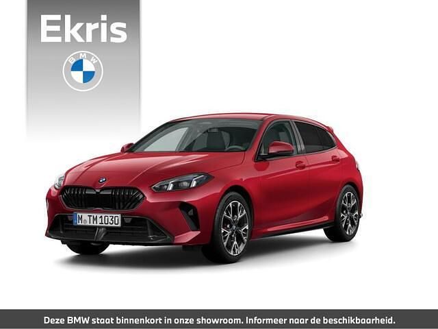 Rood Nieuw 2025 BMW 120 M Sport Hatchback | € 52.330 (Goede deal) - Afbeelding 1/4