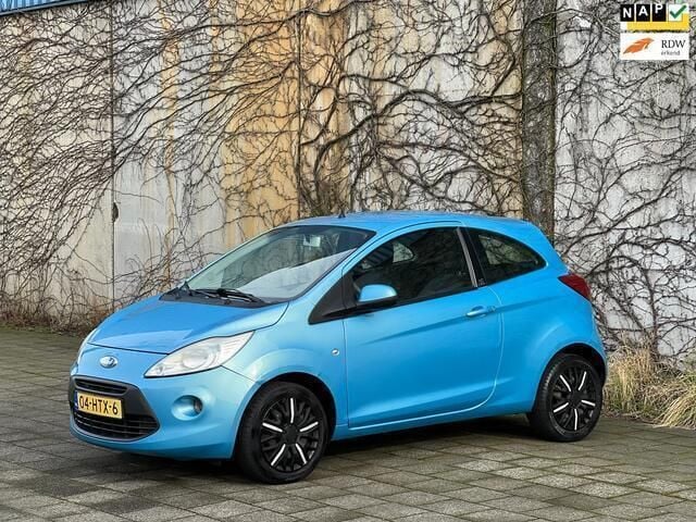 Blauw Gebruikt 2009 Ford Ka Titanium Hatchback | € 1.750 (Goede deal) - Afbeelding 1/4