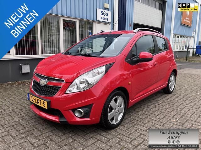 Rood Gebruikt 2010 Chevrolet Spark LT Hatchback | € 3.450 (Eerlijke prijs) - Afbeelding 1/4