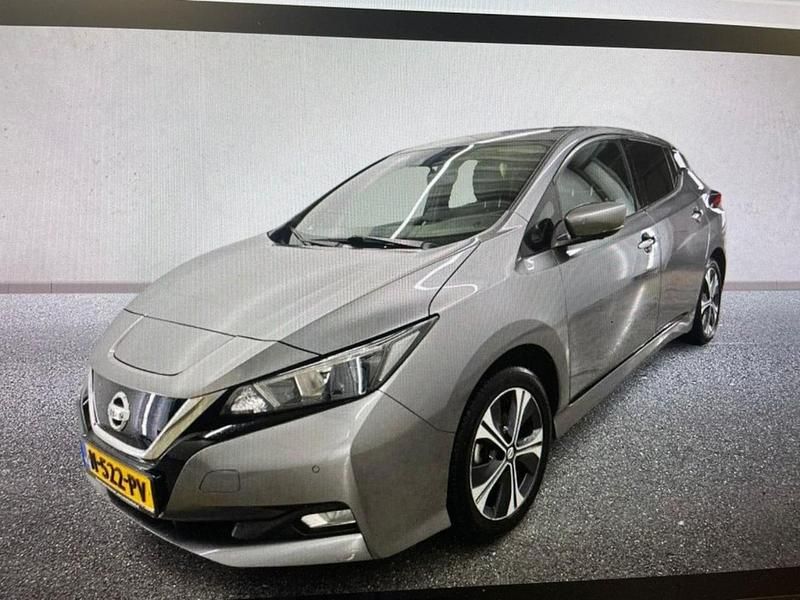 Occasion Nissan Leaf 160 kW (218 PK) 2021 Grijs (metallic) Hatchback