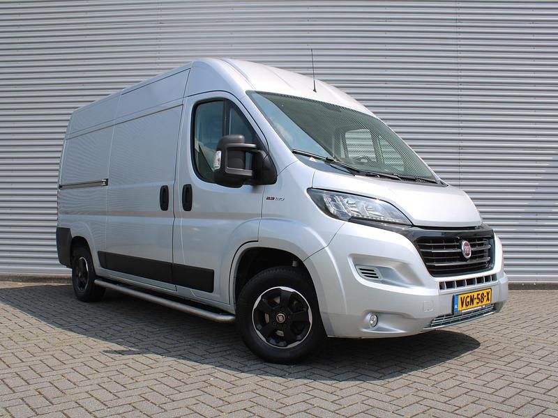 Occasion Fiat Ducato 2020 Zilver Van